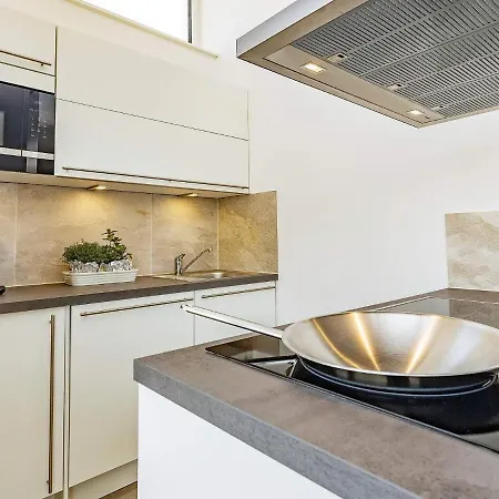 Modernes Luxusapartment An Der Marina Апартаменты